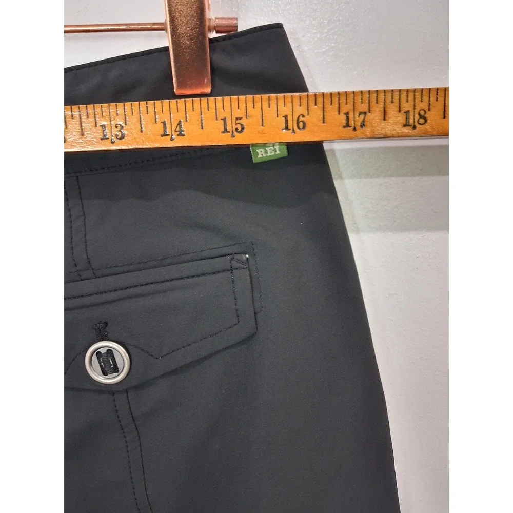 REI Womens 12 Hiking Capris Charcoal Gray UPF 50 Stretch Outdoor Crop Pants